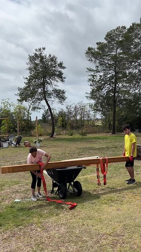 This is part-2 of my wife, my son & I are building a pergola with Toja Grid brackets! These timbers are over 100lbs each. See how only three of us manage to build this heavy pergola. *follow us also on:* TIKTOK- @thenavagepatch INSTAGRAM- thenavagepatch LEMON8- thenavagepatch Find all the supplies for this project: https://www.thenavagepatch.com/supplies-list #pergola #pergolas #tojagrid #sponsored #diyprojects #diy #pergoladesign #howto #backyard #patio #patiodesign #backyardoasis #patiolife #o