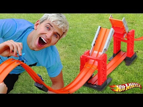 EPIC HOT WHEELS BACKYARD RACE TRACK!!