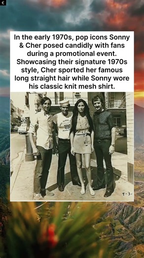 Sonny & Cher in the ’70s ✨ A Rare Fan Moment With Their Iconic Style!