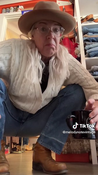 Origin of Punk Style: NYC Fashion History Insights