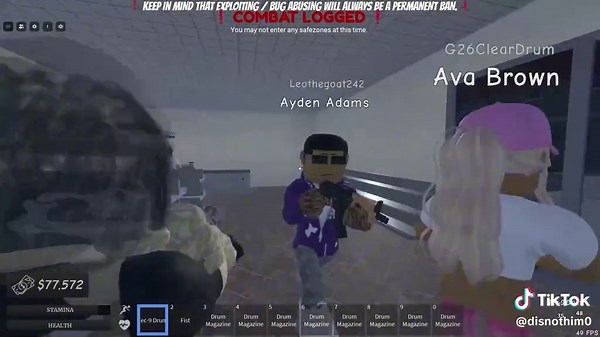 Exploring Roblox: Da Hood Gameplay and Dance Moves