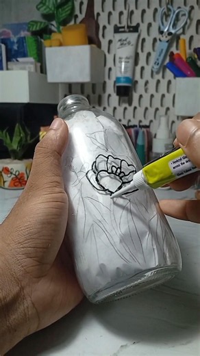 ফেলে দেওয়া বোতল আর্ট 😱😳 #artisticarjo #glasspainting #glassart #glasscolours