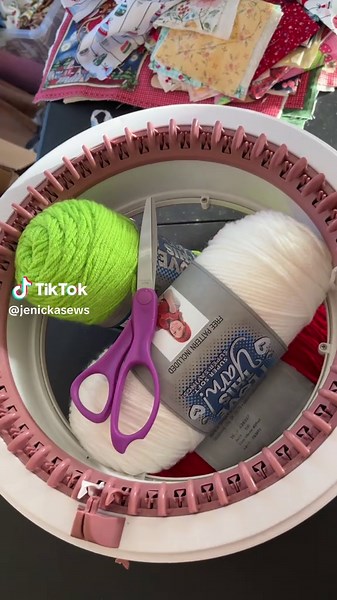 Create Cozy Knits with the Sentro Knitting Machine