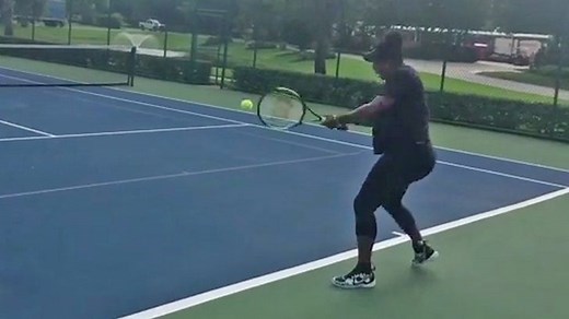 SERENA WILLIAMS -- SMASHING TENNIS BALLS ... In 3rd Trimester!