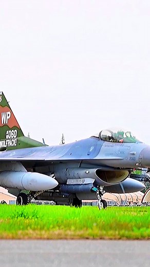 F-16 Fighting Falcon. Intake vortex #f16 #fyp