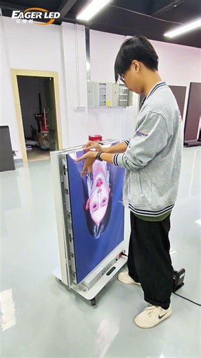 Install a foldable LED poster screen by a single person!#ledscreen #ledvideowall #ledboard #eagerled