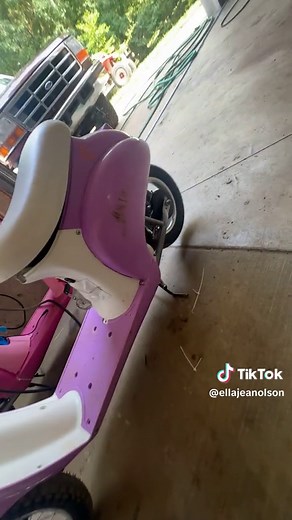 Razor Pocket Mod Electric Scooter Racing Fun