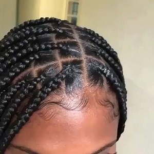 🖤 @exquisitehair.braids 🔒KNOTLESS 🔒. I think knotless has come to stay and a lot of the younger ones love it 😍 . I still prefer my traditional *Knotted* lol #protectivestyles | Protectivestyles