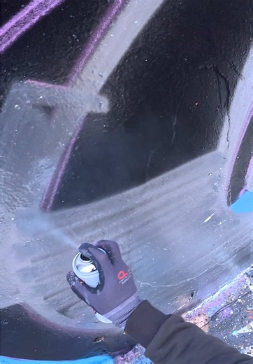 First time using Pump Chrome 💥 Blasted through 3 cans on this piece and here’s my honest first impression (not sponsored, I paid for these). Full video now on our YouTube channel. Have you tried them? Let us know what you think.