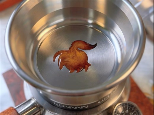 窗前咖啡角｜uphot#uphot气动咖啡机 #户外咖啡机#家用咖啡机#今村能章#浓缩杯