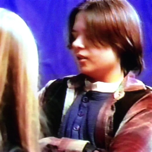 “So you’re an alien Santa Claus?” Enjoy this late night nightmare fuel from My Uncle the Alien. Also, dude just looks so much like balls. Goodnight, y’all. #vhs #vhyes #vhscu #vhscollector #vhslove #vcr #feedyourvcr #vcrofdeathclips #scifi #familymovies #aliens #politics #electionday #whitehouse #uncles #pmentertainment #myunclethealien | VCR of Death