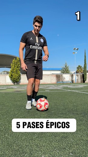 5 JUGADAS épicas de fútbol callejero ⚽️🔥 #futbol #soccer #jugadasdefutbol #soccerskills #futsalskills #futsal #entrenamientodefutbol #skills | Giva Tutoriales