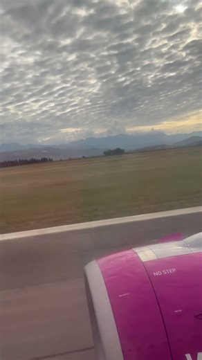 100 50 40 30 20 10 BUTTER #wizz