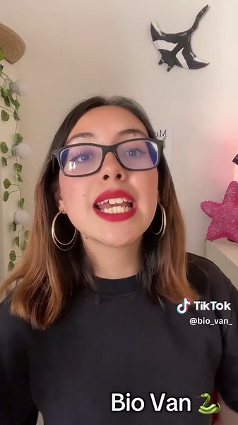 Bio Van 🐍 (@bio_van_) - ¿Los azotadores son mariposas? #biovan🐍 #biologia #gusanos #azotadores #mariposas