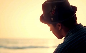 Bruno Mars --Billionaire ［Official］