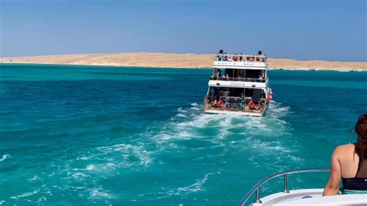 Red Sea Cursing at Hurghada, Egypt. Yeah lord! , | Bruce Sunpie Barnes
