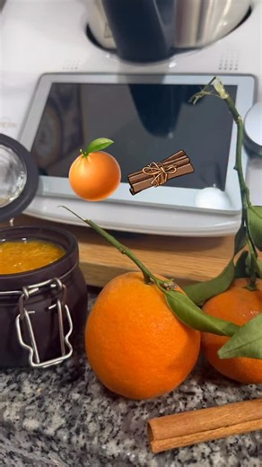 Fatimzohra Sebbagh Fadil | Tout le monde sait comment faire une confiture au THERMOMIX mais quand c’est aromatisé ça donne ça. Une confiture de clémentine 🍊 au... | Instagram