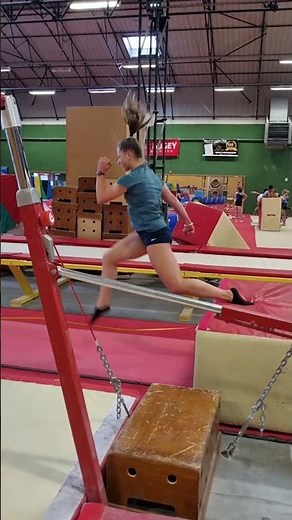 #routine au saut. #tsukahra #music #rock #gym #warmuproutine #vault #redhot #fieresdoyo