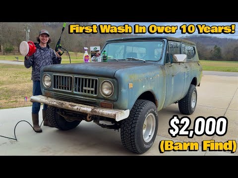 Washing My “Barn Find” Scout II For First Time (Decade Overdue)