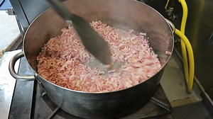 1K views · 49 reactions | Craving clam chowder?  Sam's delicious chowders are made in the traditional New England style, with clam broth, cream, clams potatoes, smoked bacon, onion and thyme. We don't thicken our chowders with tons of flour - so you can enjoy the natural ingredients in a lighter, creamy broth - enjoy! #ClamChowder #SamsChowderHouse #HalfMoonBay #VisitHalfMoonBay | Sam's Chowder House, Half Moon Bay | Facebook