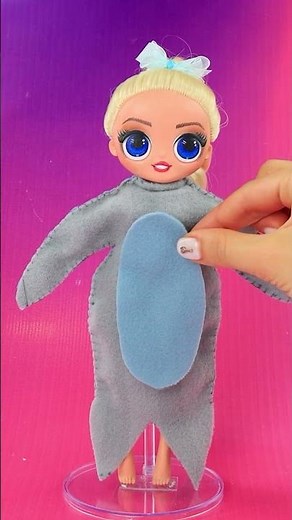 Elsa is the Team Mascot / Frozen Doll Makeover 🎀 #shorts