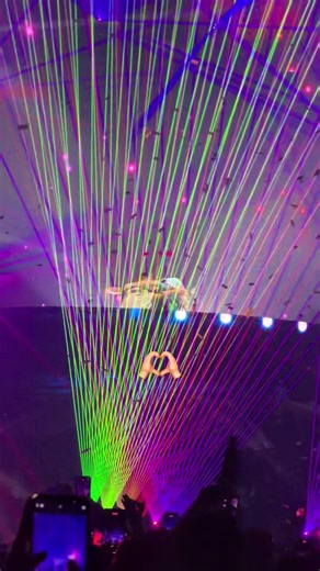 This was the most wholesome and special moment of LaserShip this weekend 🫶🏼💖 Thank you @Levity & team for putting on such an incredible show this weekend! 🤩 #rave #edm #ravetok #dubstep #lasershow