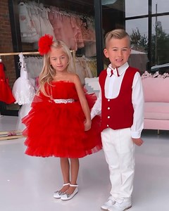 Charming red brother/sister look ❤️ Our Isabela dress in red and William vest set in burgundy are a perfect pair for a brother/sister look! You can also match the little ones in the mommy Isabela dress as well! PRICE: 👗: $350.00 👔: $195.00 AGE RANGE: 👗: 6 months-9 years 👔: 0-8 years SHOP NOW: 👗👉 https://www.ittybittytoes.com/products/isabela-dress-red?variant=32086640066662 👔👉 https://www.ittybittytoes.com/products/william-vest-set-burgundy?variant=31093840908 | Itty Bitty Toes