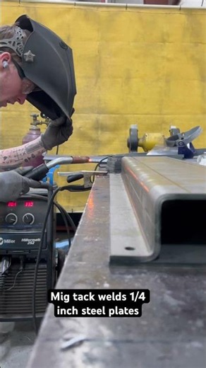 Mig weld joining 1/4 inch steel plates #metal #metals #steel #machine #welding #welder #migwelding