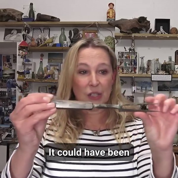 Ancient & Modern Discoveries: Thames Mudlarking Gems!