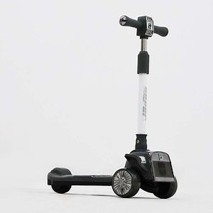 [Hot Item] Adjustable Handlebar for 3-12years Old Kids Skating Scooter with LED and Music Scooters