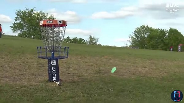31K views · 236 reactions | Simon Lizotte TORCHES the Front 9  Going -8 and opening up a seven-stroke lead! | Disc Golf Pro Tour | Facebook
