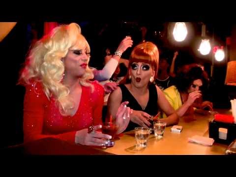 Hot Mess - Sherry Vine & Bianca del Rio feat The Glamazons