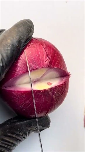 #fruitart #cuttingart #fruit #fruitcutting #fruitcarving #cuttingskills #fruitsculpture #satisfying