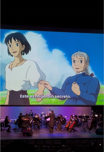 Experiencia única: Castillo Vagabundo con Orquesta en Vivo