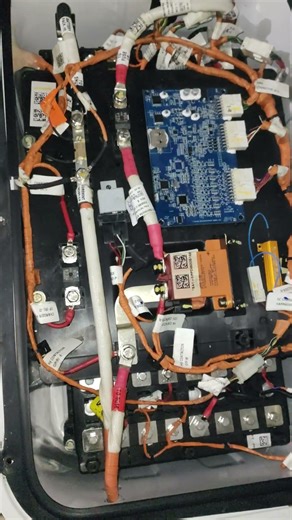 Mahindra Treo battery