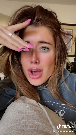 Manon Mathews (@manonmathews)’s videos with original sound - Chloeveitch