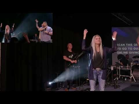 Praise - ASL Cover & How to Sign "Praise the Lord"