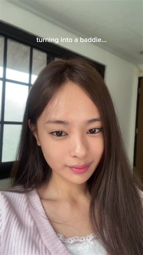 Dark Feminine Smokey Eye Makeup Tutorial