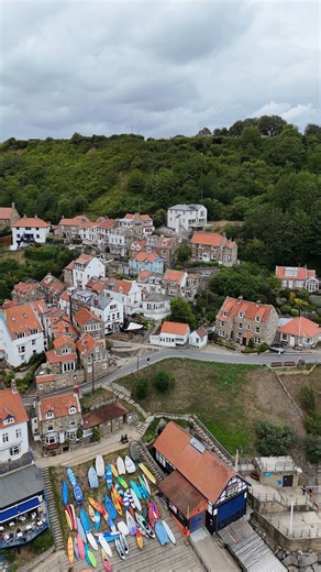 POSTCARD OF THE DAY 🏘️🏖️ 📍 Runswick Bay | Yorkshire Food Guide