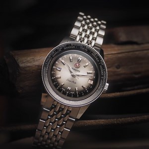 Created in 1962, the first Over-Pole hinted at reliable timekeeping at the planet's polar limits, under an evocative name. Dive into the past and admire the details of the Captain Cook Over-Pole Limited Edition, launched to mark its 60th anniversary. More details at: https://www.rado.watch/captain-cook/over-pole #RadoCaptainCokOverPole #Feelit | RADO