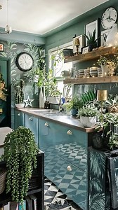 135K views · 1.3K reactions | Green Kitchen Designs  - #greenkitchen #kitchendecor #kitchen #kitchendesign | Kitchen Designs | Facebook