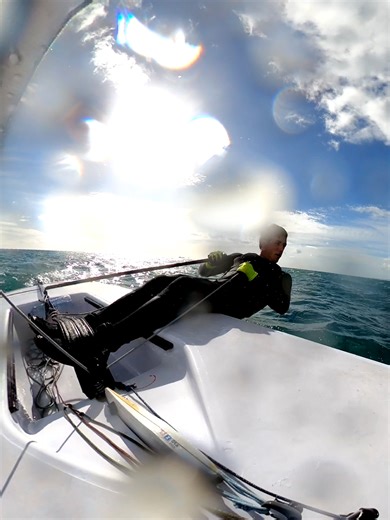 Exploring Sailing Upwind Techniques