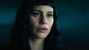 Here's a sneak peek at THE PLATFORM 2, where a mysterious leader enforces a new law among those residents in the Platform, sparking a war between rival factions. The follow up to the 2019 Spanish dystopian sci-fi thriller is coming to Netflix October 4th. #GeekedWeek | Netflix Geeked