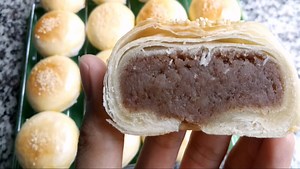 Cách làm bánh pía nhân đậu đỏ thơm ngon đơn giản dễ làm