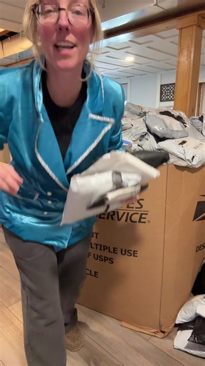 Unboxing: Fancy California Las Vegas Surprise!