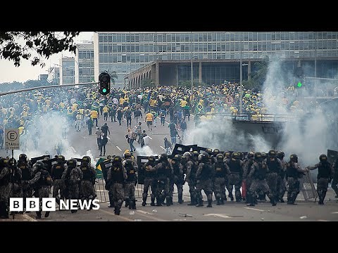 1,500 detained in Brazil after right-wing protesters storm Congress - BBC News