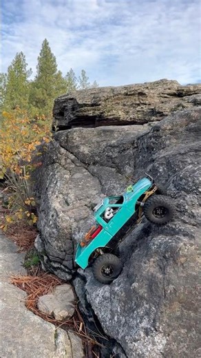 Rc Toyota Hilux hard body Traxxas TRX4 based rock crawling