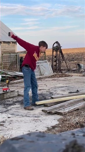 Making a little shed for blacksmith and other stuff #blacksmith #wood #woodworking #building