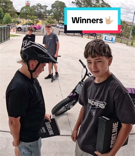 Sidelne Stool Challenge: Catch It to Win!