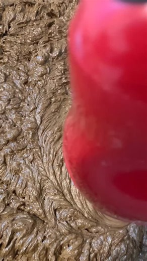 From Mix ➡️ Masterpiece The Christmas spirit has officially entered our kitchen 🎄✨ We’re back to stirring, soaking, and baking up our signature rum fruit cakes — rich, boozy, and full of festive love! The countdown to Christmas has begun, and so has the aroma ⏰ #RumFruitCake #ChristmasBaking #FromBatterToBeauty #ChristmasIsComing | Alexis'foods - The house of Cakes